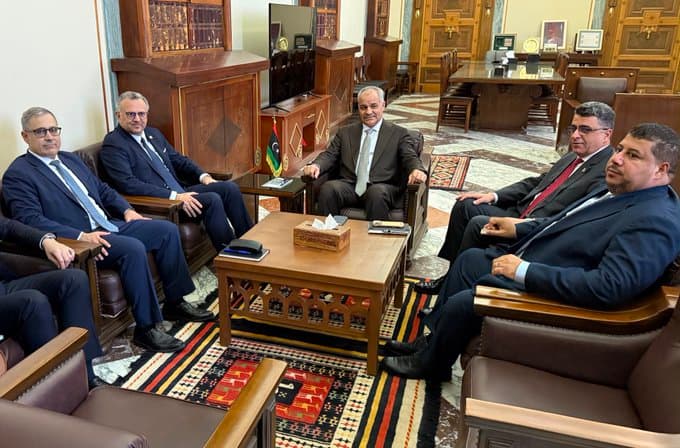 مسعد بولس يؤكد أهمية تنفيذ الميزانية الموحدة والحفاظ على استقلالية المؤسسات الاقتصادية السيادية في ليبيا