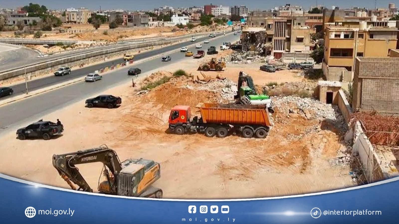 إزالة منازل بجانب جسر الدائري الثالث بعد صرف التعويضات