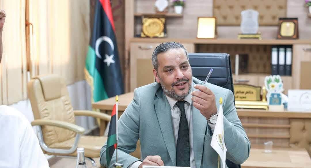 فرق الكهرباء تواصل الصيانة واستعادة التيار تدريجياً