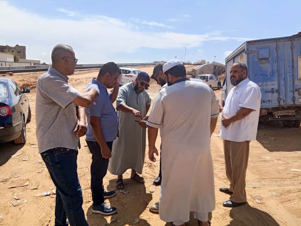 Abu Slim reviews traffic suggestions for Plateau project