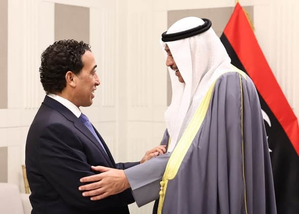 المنفي وولي عهد الكويت يناقشان التطورات السياسية في ليبيا