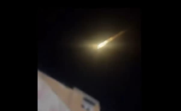 جسم مضيء في سماء ليبيا تابع للشهب