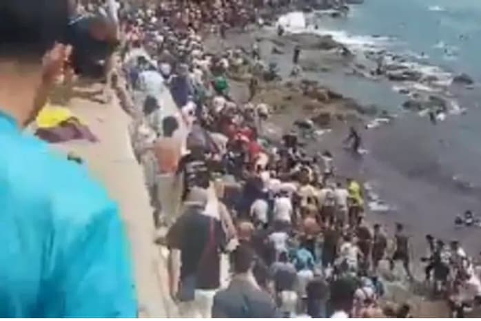 Spain deploys military amid Ceuta migration