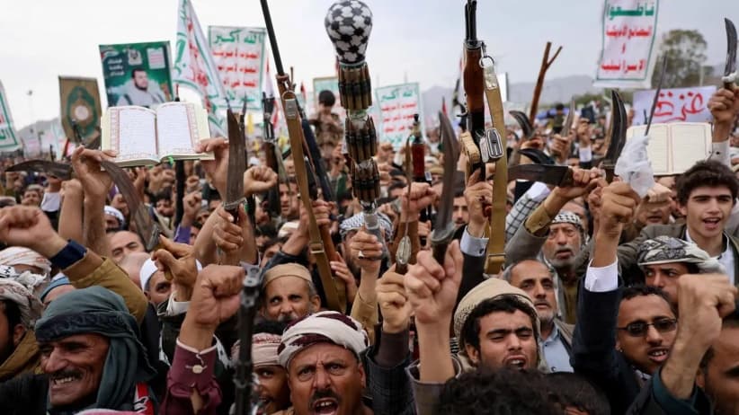 Houthis threaten to target Riyadh's oil facilities