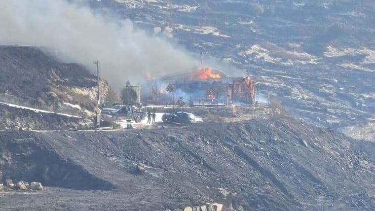 إسرائيل تحترق 13 منازل بعد حريق ناجم عن سيجارة فلسطينية
