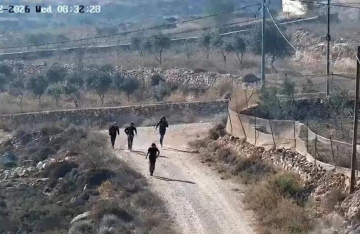 الاحتلال يلغي إخلاء قرية قصرة وسط عنف المستوطنين