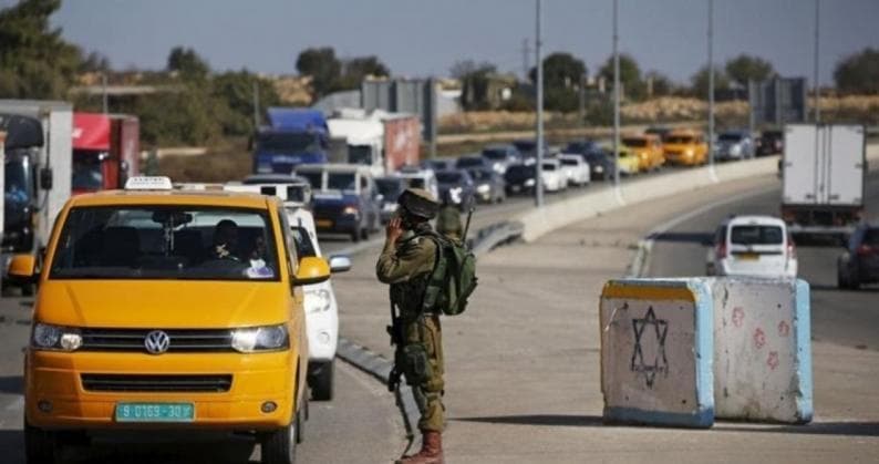OCHA: Over 900 Israeli Checkpoints Limit West Bank Aid