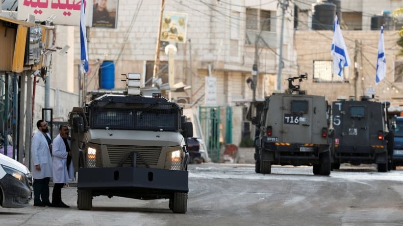 Two Israelis mistakenly enter Jenin and face stone attack