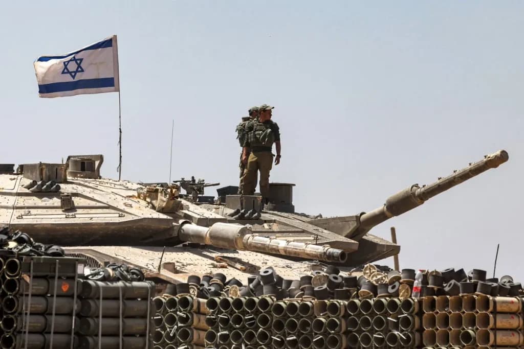 Israeli army warns of collapse without budget