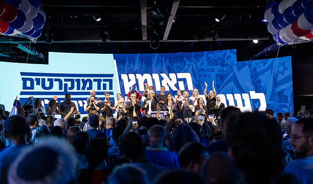 Survey: 13% of Netanyahu voters switch sides