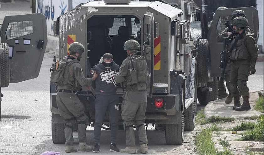West Bank and Jerusalem raids with injuries and arrests