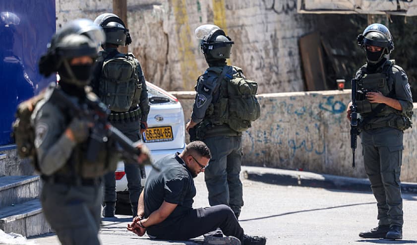 اعتقالات واشتباكات بالضفة والقدس