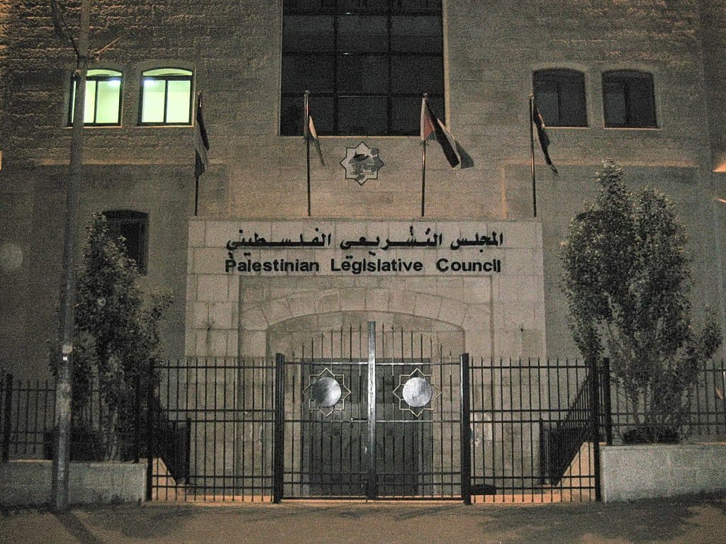 حماس تستعد للانتخابات وإسرائيل تتوقع تغييرات في السلطة في نوفمبر