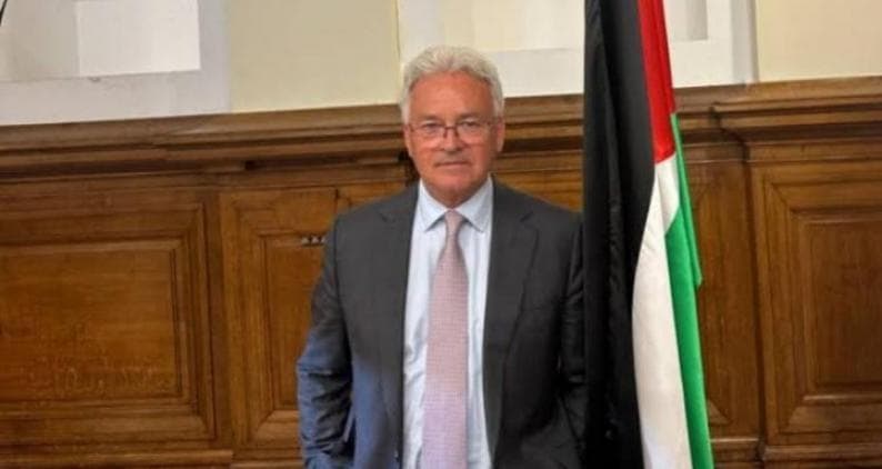 وزير بريطاني سابق يطلب من الاحتلال مغادرة فلسطين