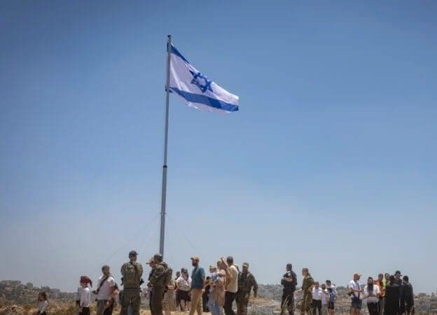 Israel to construct over 1000 West Bank settlements