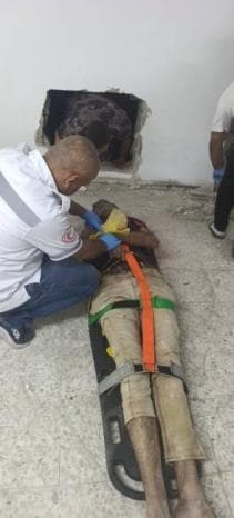 جثمان عامل من غزة يعتقل داخل لجنة طولكرم