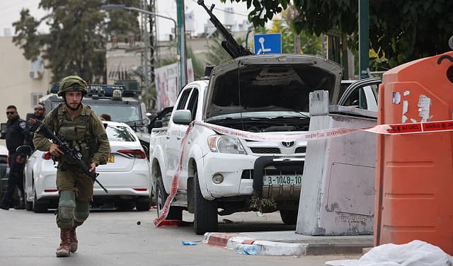 قضاة إسرائيليون يتجنبون محاكمة عناصر النخبة