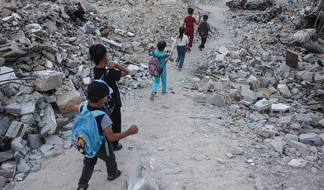 Gaza Students Resume School After 3 Years