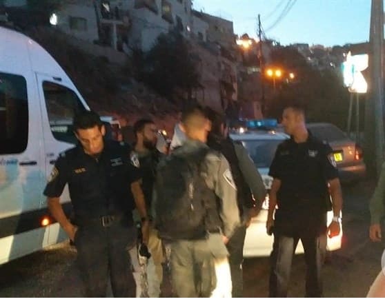 شاب يُصاب برصاص الاحتلال في القدس