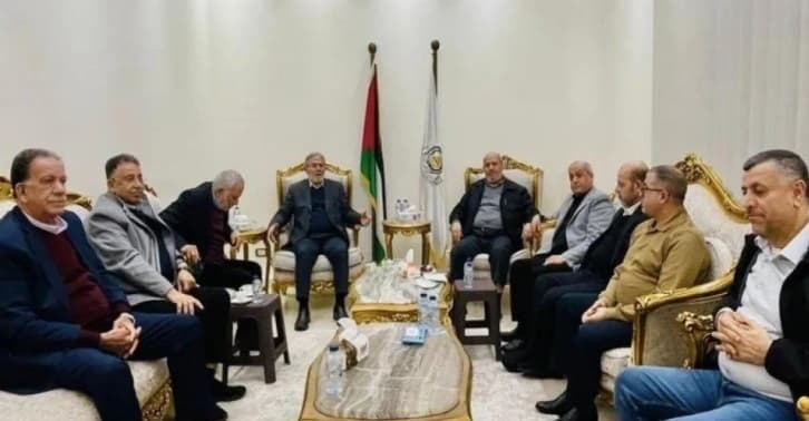 حماس والفصائل تتباحث في القاهرة حول الانتخابات والوحدة