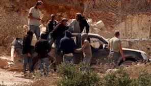 Settler Injures Palestinian Child in Abu Njem