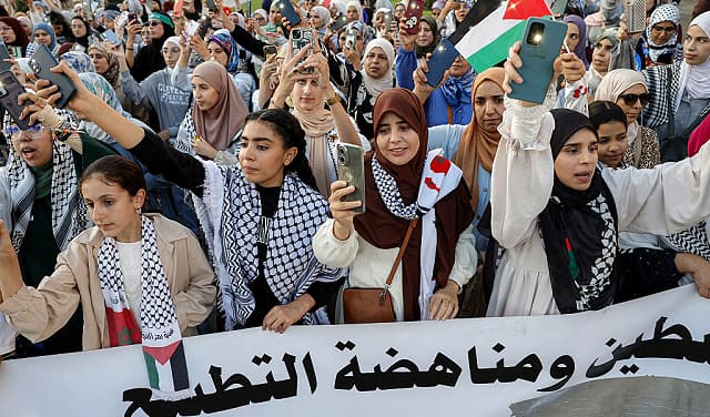 Rabat Protest Calls to Cut Israel Ties