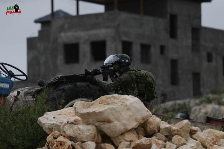 Citizen and son hurt in Bani Na'im attack