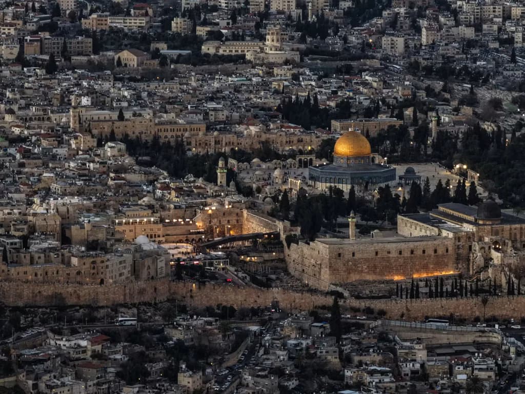 اليونسكو توافق على حماية تراث فلسطين
