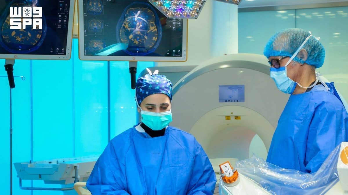 Al-Takhassusi Hospital Uses Robot for Deep Brain Stimulation Surgeries