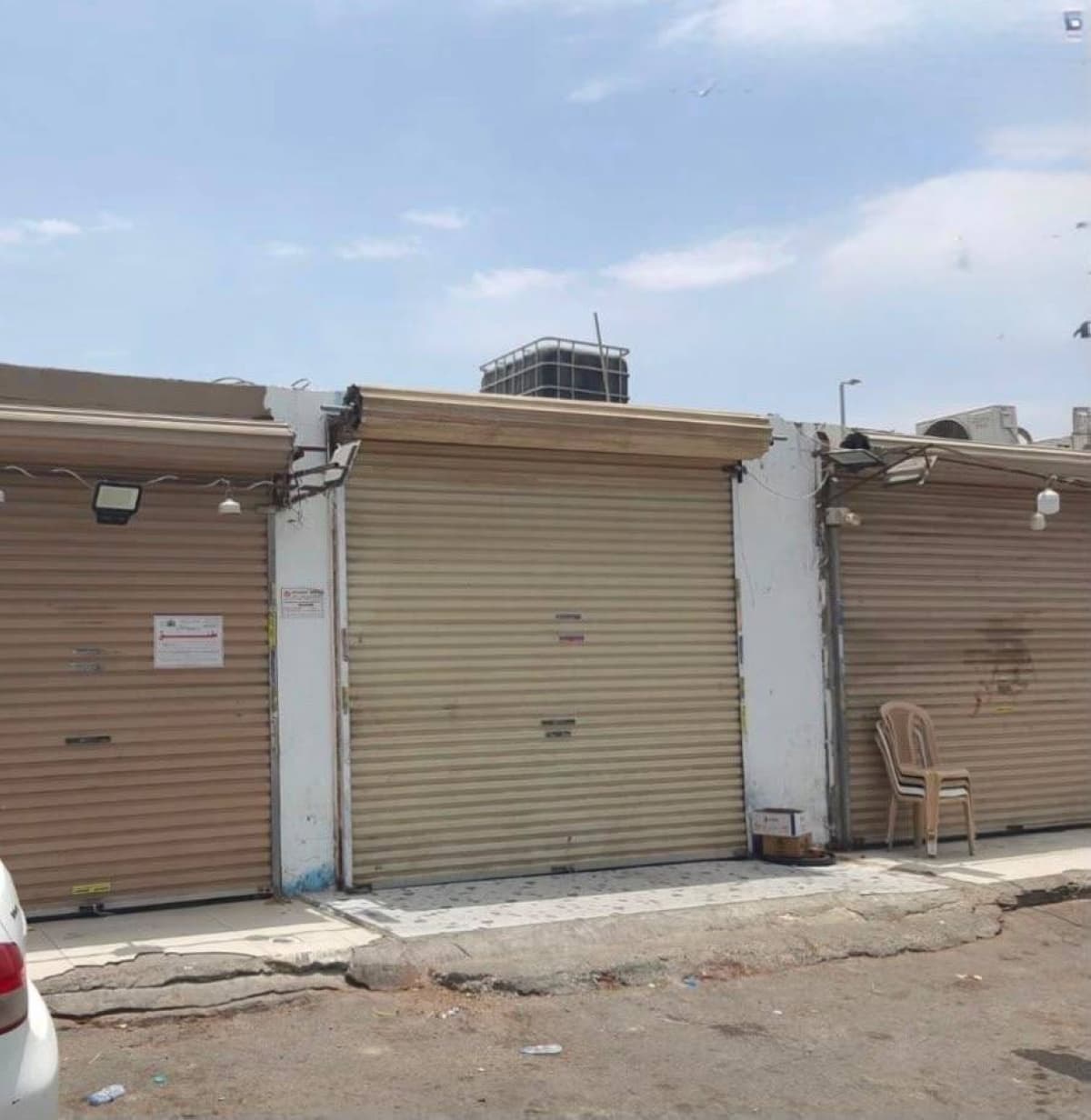 أمانة محافظة جدة تُعلم المباني الآيلة للسقوط حول سوق القوزين