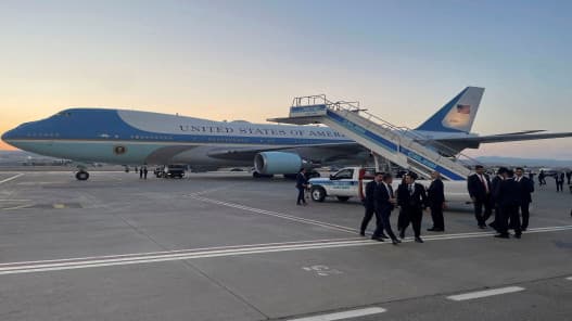 Reuters: Trump alters plane due to missile threat
