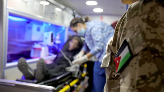 الجيش ينقل الدفعة 31 من أطفال غزة للعلاج في الأردن