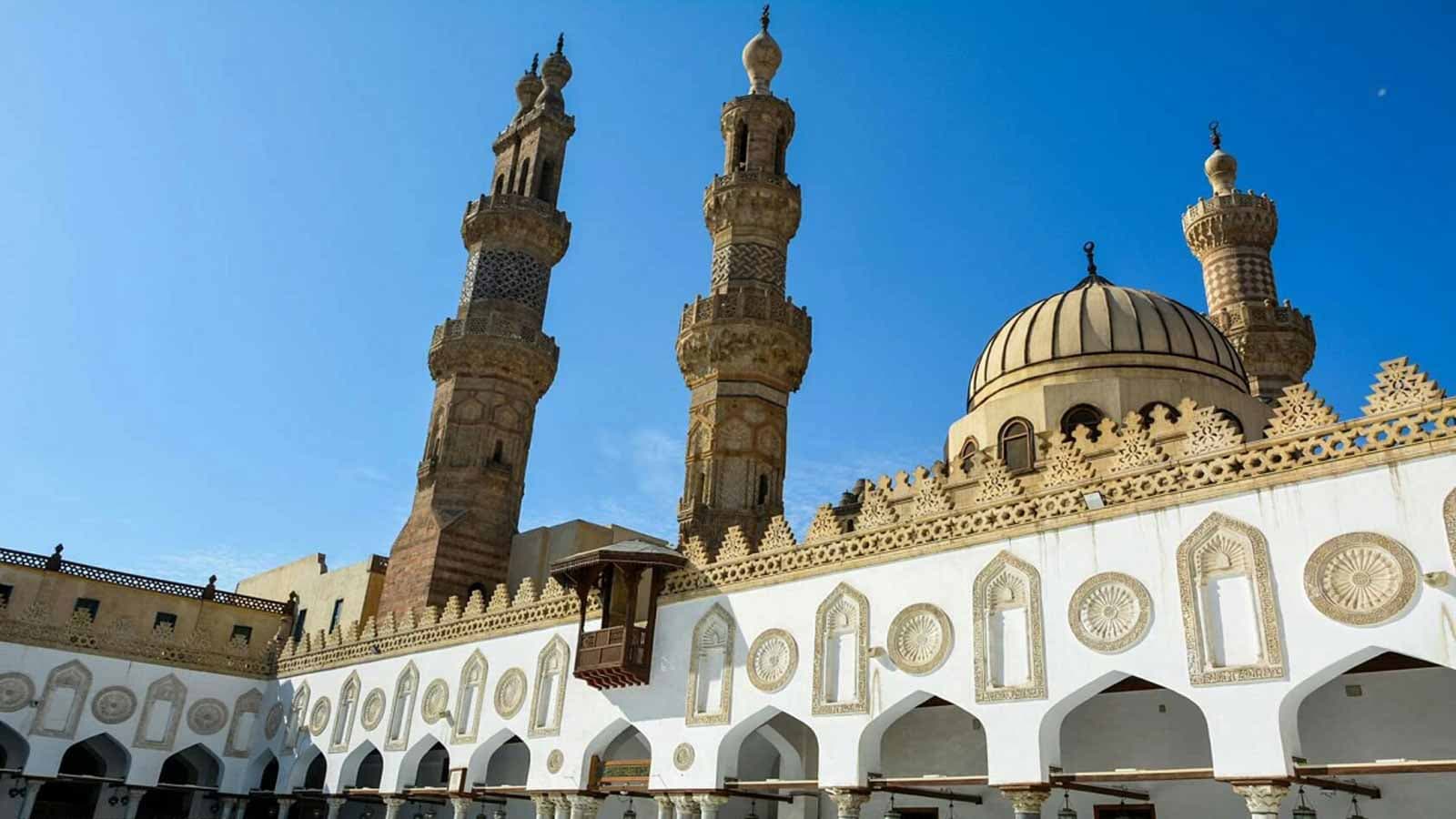 الأزهر يرفض تجديد اعتداءات إيران على الأردن والإمارات