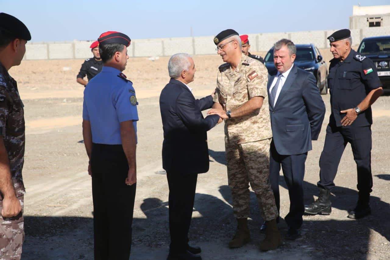 قادة الأركان والأجهزة يزورون المصابين ويعزون ذوي المتوفين
