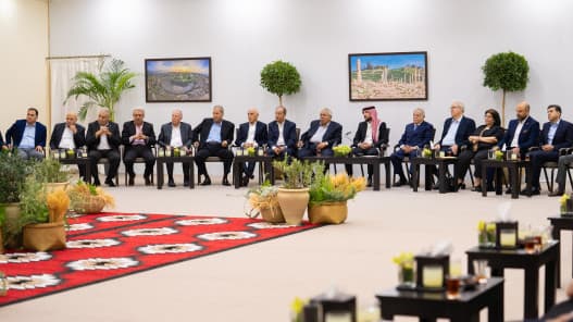ولي العهد يشدد على استقرار الأردن وع Economic التنمية