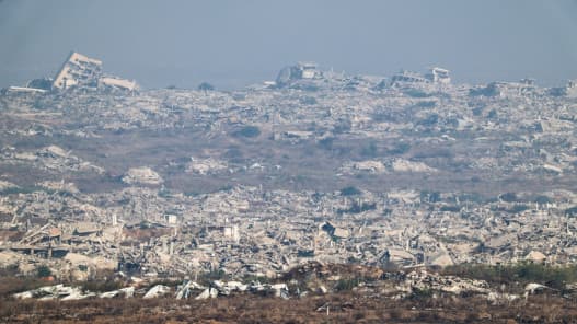 Israeli Attacks Hurt Displaced in Jabalya