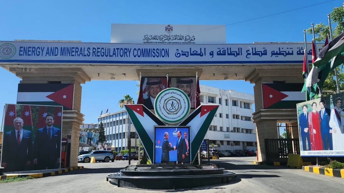 تنظيم الطاقة يتلقى 998 طلب ترخيص في أغسطس