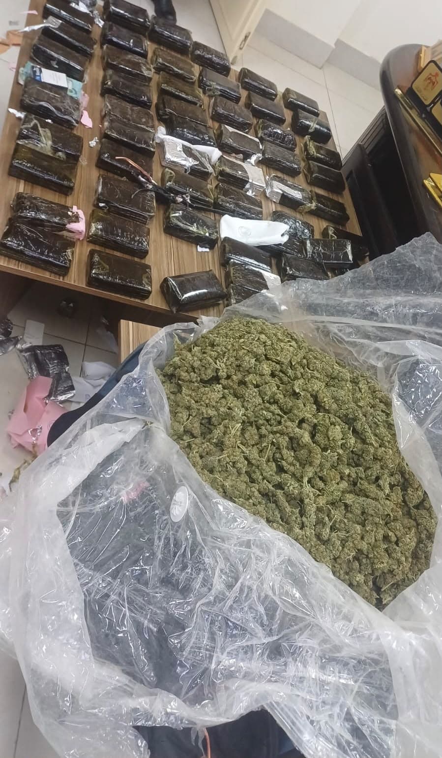 الجمارك الأردنية تضبط 296 كف حشيش و6 كغم ماريا