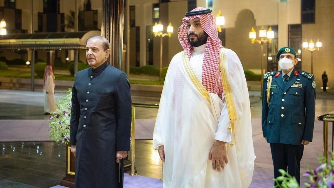 Saudi Arabia Signals Military Confrontation Against Houthis and Warns Iran as First Major Islamic Country