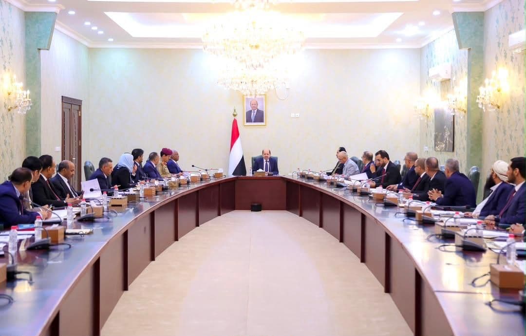 اليمن تعلن حالة الانعقاد الدائم وتشكيل فريق إدارة الأزمة بعد التصعيد الحوثي الإيراني