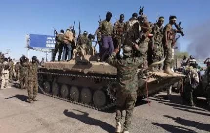 السودان.. الجيش يطوق الجنينة ويتقدم في دارفور والنيل الأزرق وسط تصاعد التوترات
