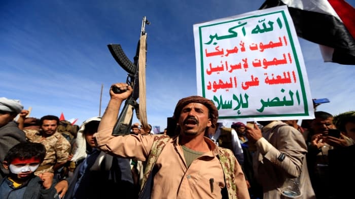 British Newspaper Reports US Has Approved Riyadh to Strike Houthis, Saudi Arabia Yet to Decide