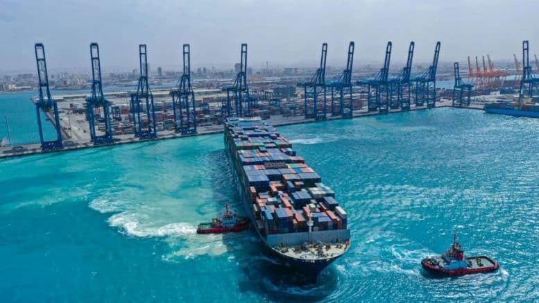 Houthis warn against Saudi port cargo