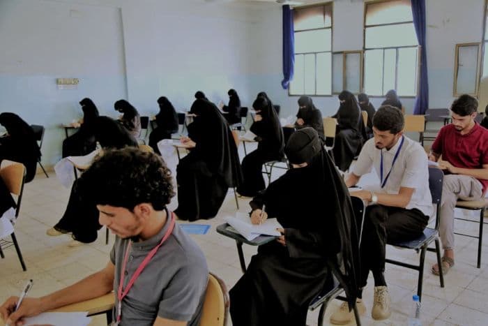 منافسة نحو 400 طالب على مقاعد القطاع الصحي في مأرب