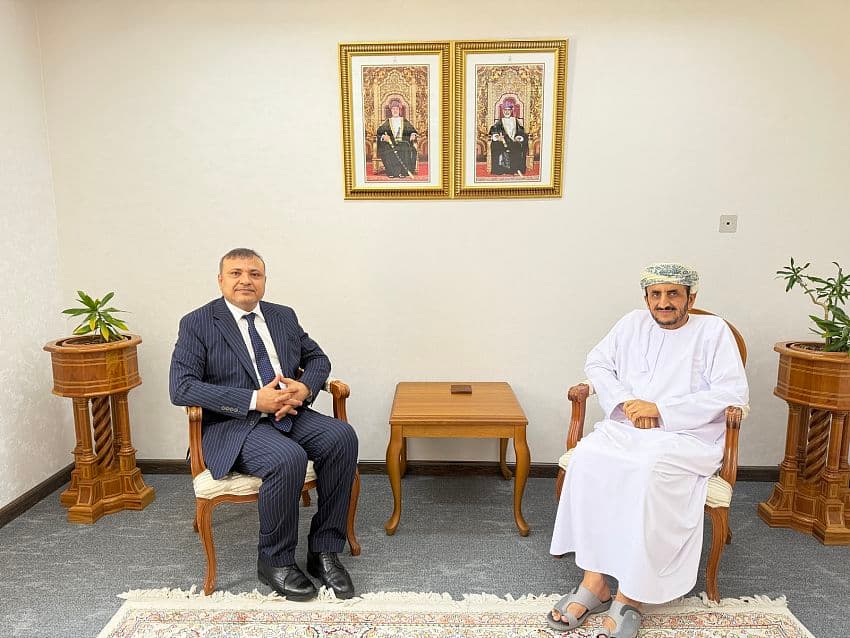 اليمن وسلطنة عُمان تناقشان تصعيد الحوثي