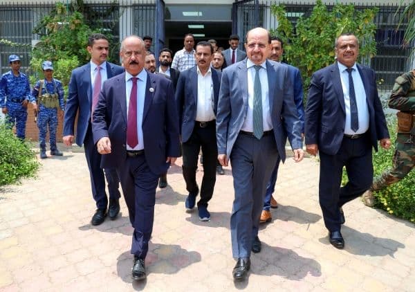 حكومة تُشدد على جاهزية الموانئ