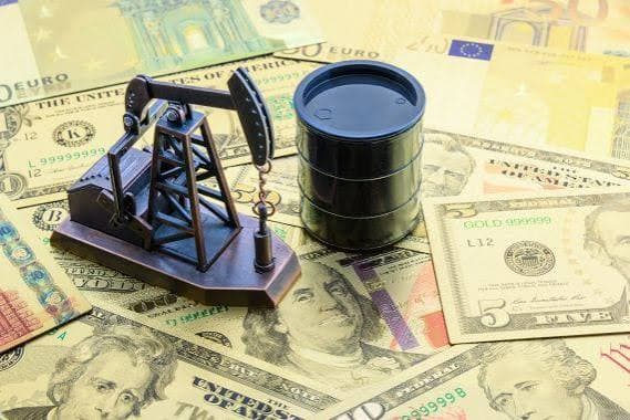Oil hits 4-week high, gold over $4,500