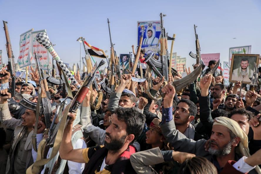 خبرات حزب الله للحوثيين تهدد الملاحة