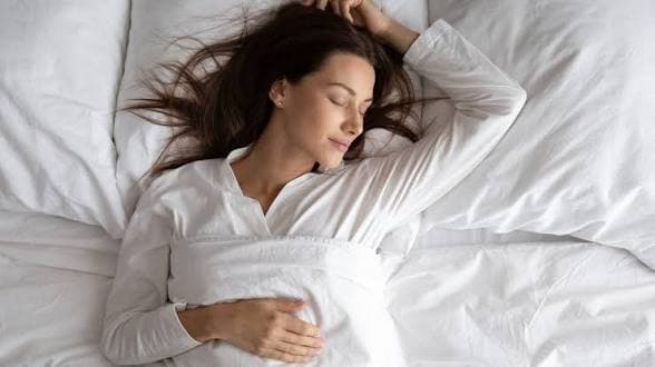 Midlife Sleep Quality Decline Causes