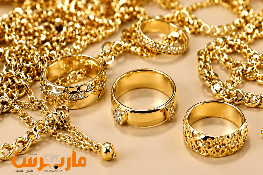 Gold reverses trend ahead of key test